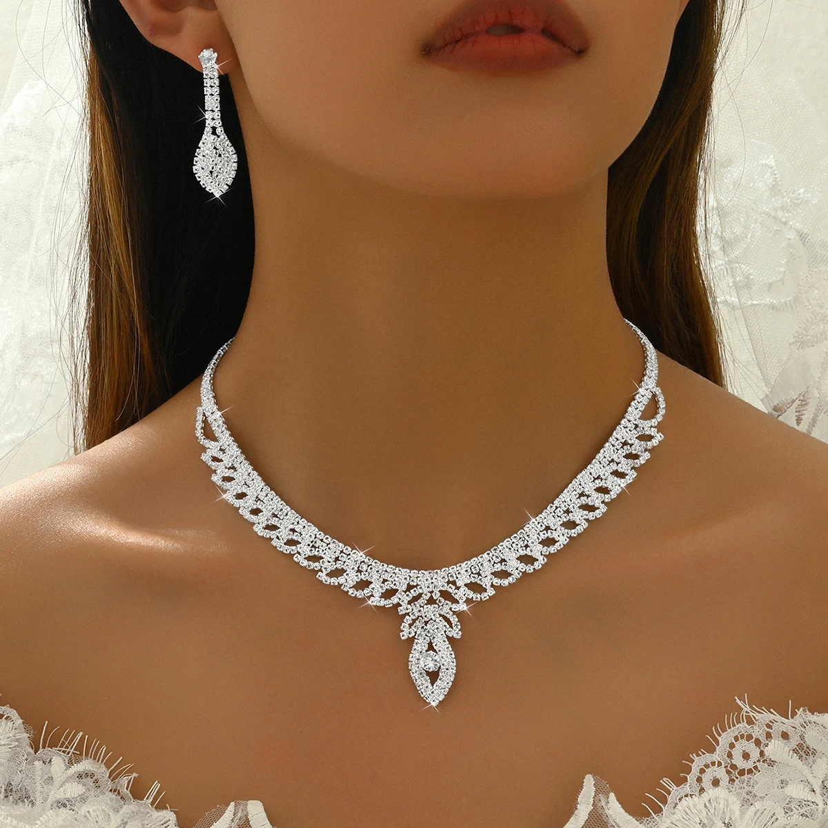 Conjunto Clássico com Flores de Cobre e Zircônia - Imagem 3