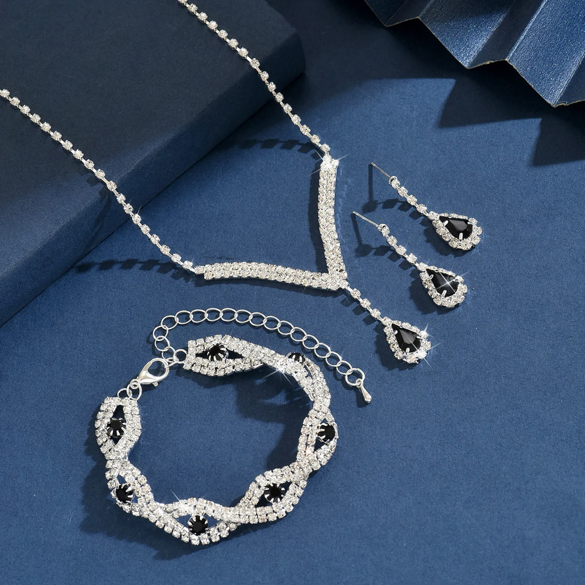 Conjunto Aniversário Elegante com Gota de Zircônia - Imagem 5