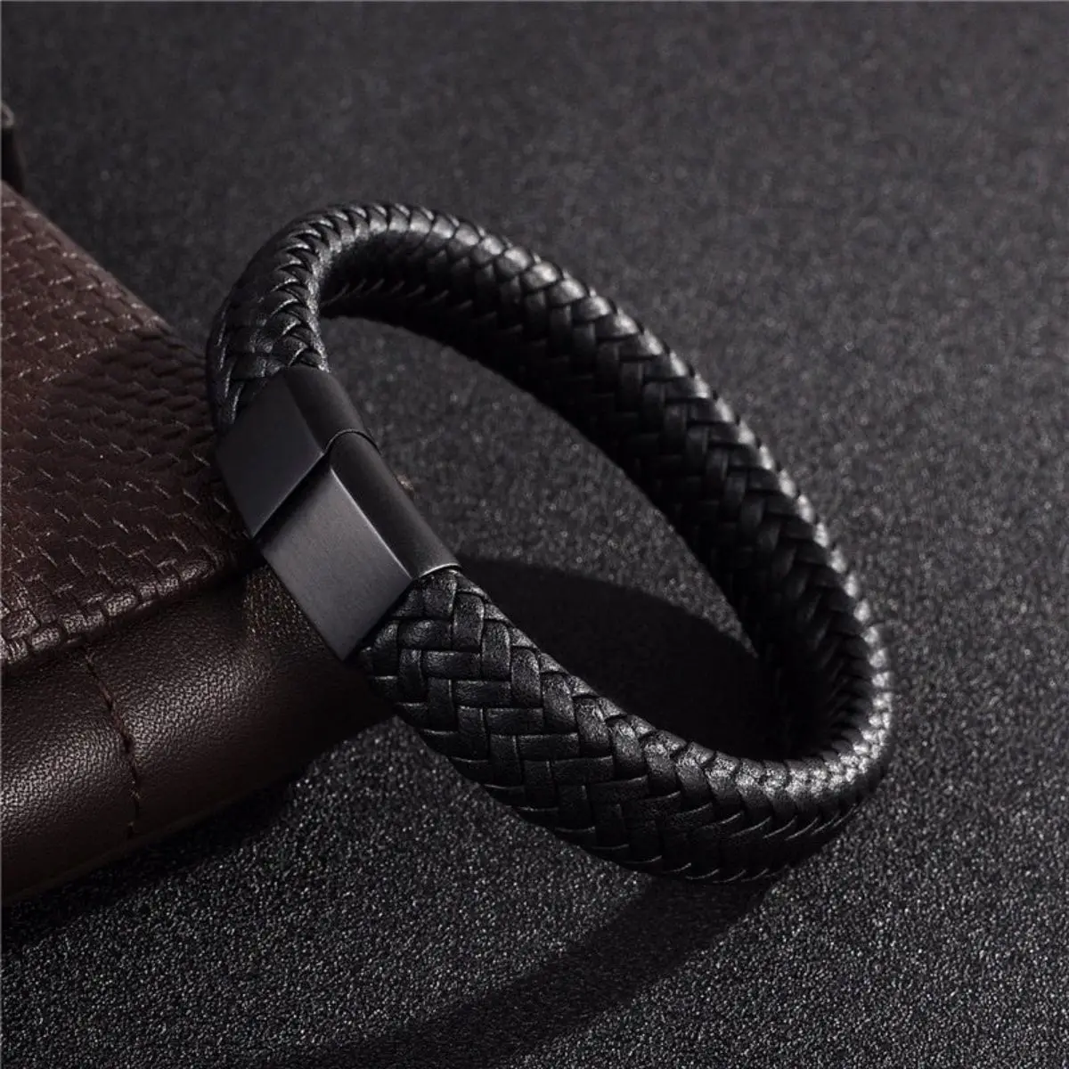 Pulseira de Couro Masculina "Simple"