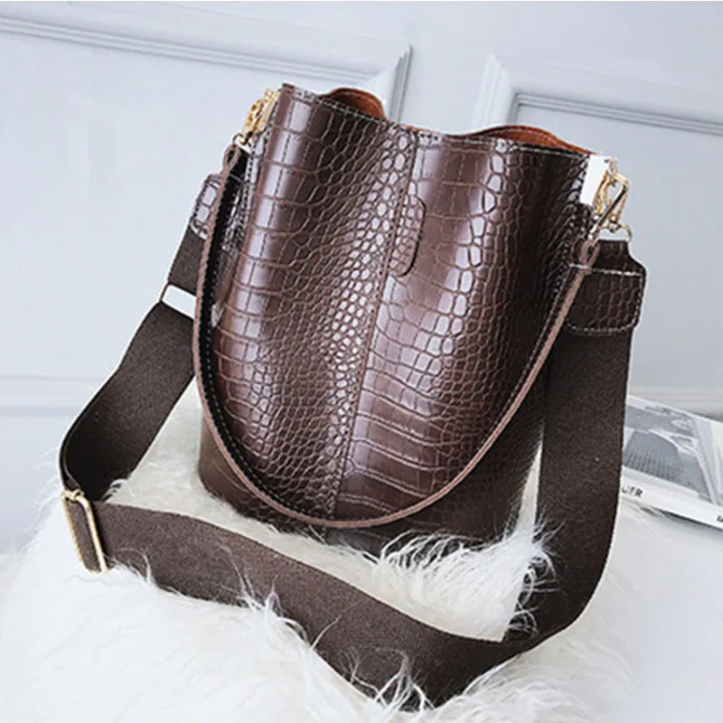 Stilo Croco Bucket